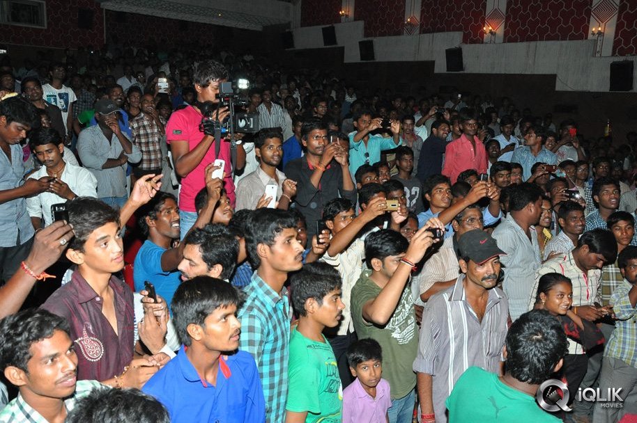 Kotha-Janta-Movie-Theatre-Coverage